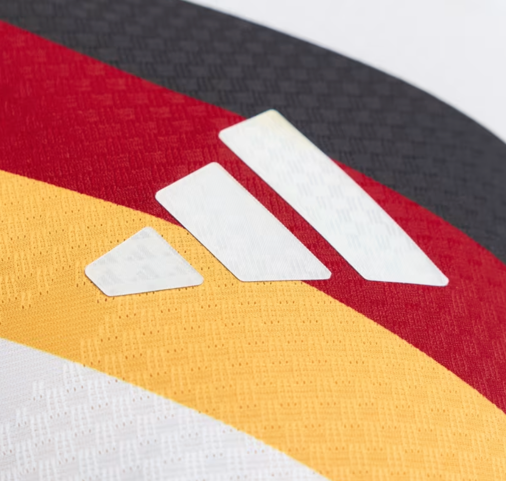 Historische  World Cup Ballkollektion – Sammleredition 15-teilig